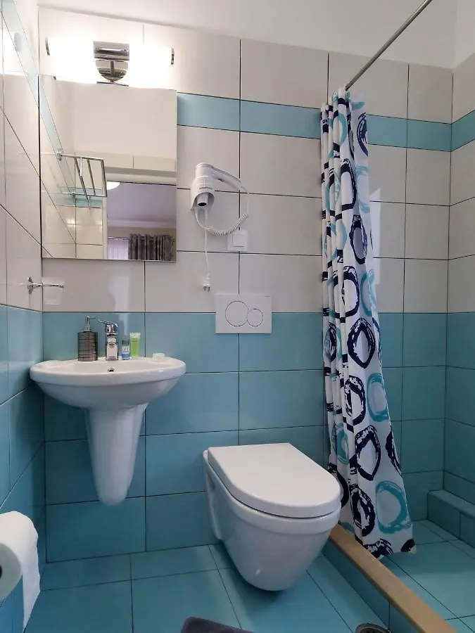 Himara Royal Hotel 3*, Himare