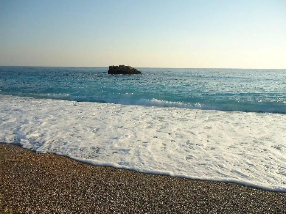 Himara Royal Hotel